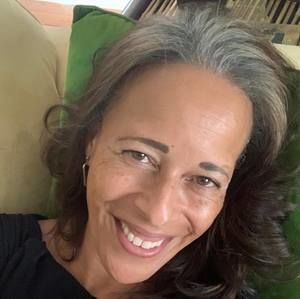 Meet your Posher, Carrie